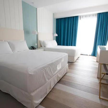 فندق Demo Design Emotion 4*