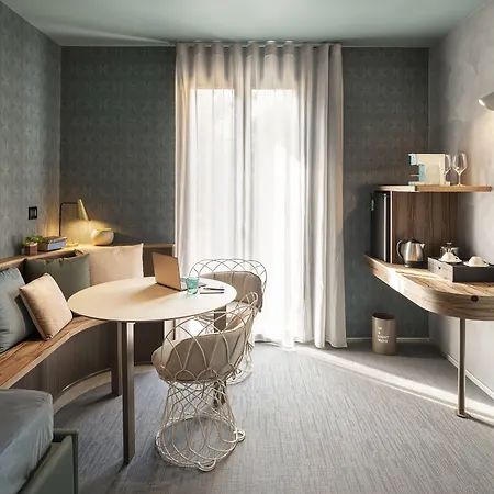 فندق Demo Design Emotion