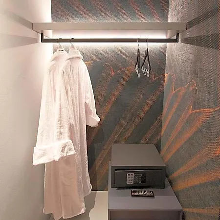 Demo Design Emotion 4* Rimini