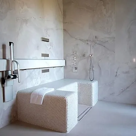 Demo Design Emotion 4* Rimini