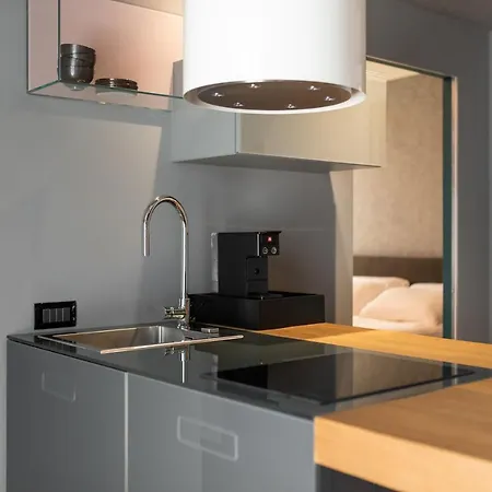 Demo Design Emotion 4* Римини