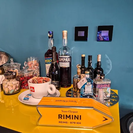 Demo Design Emotion Отель Римини