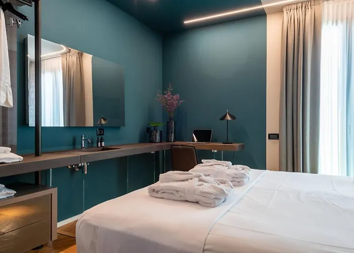 Demo Design Emotion 4* Ρίμινι